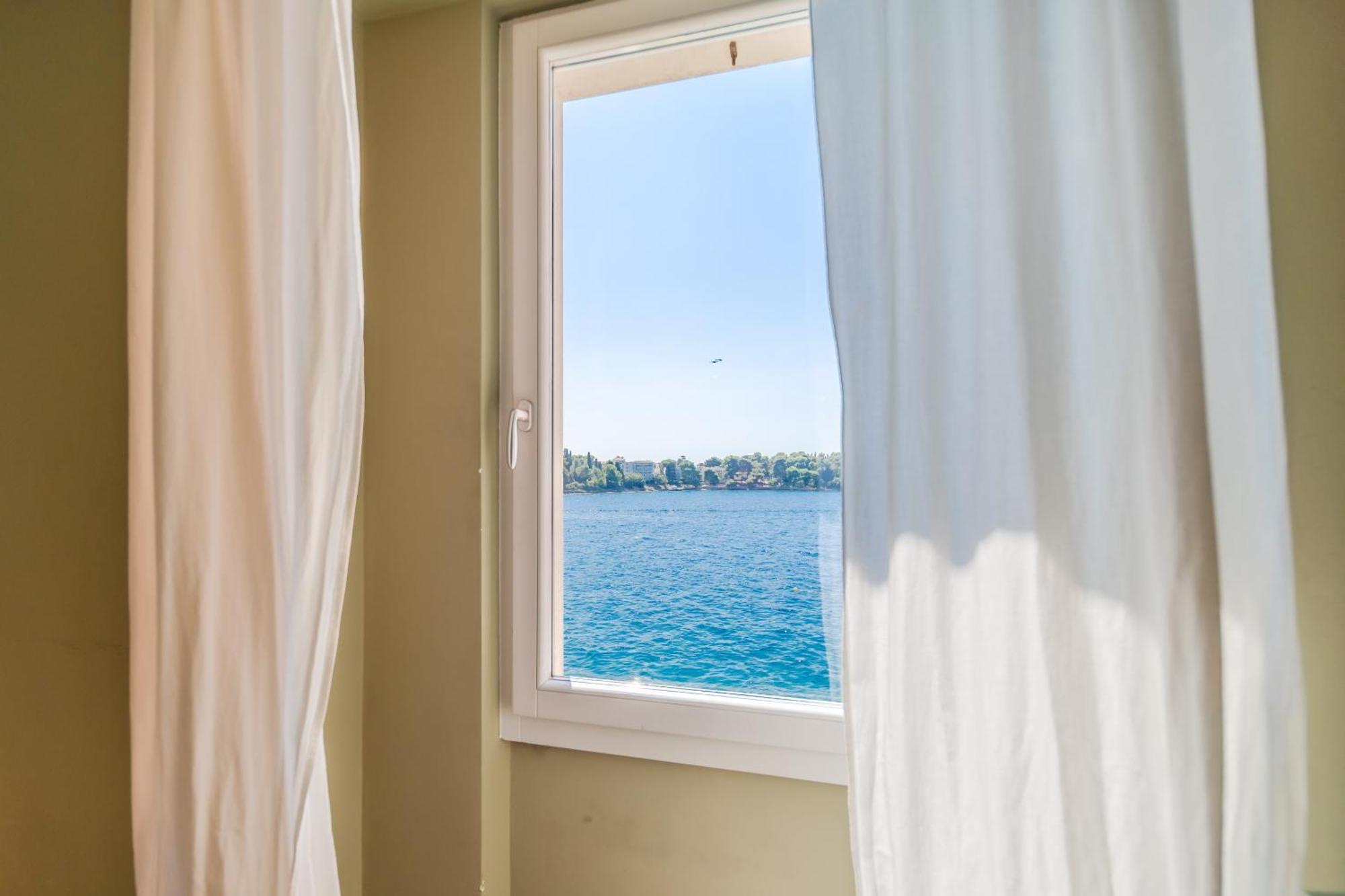 Apartment Mediterraneo Rovinj Extérieur photo